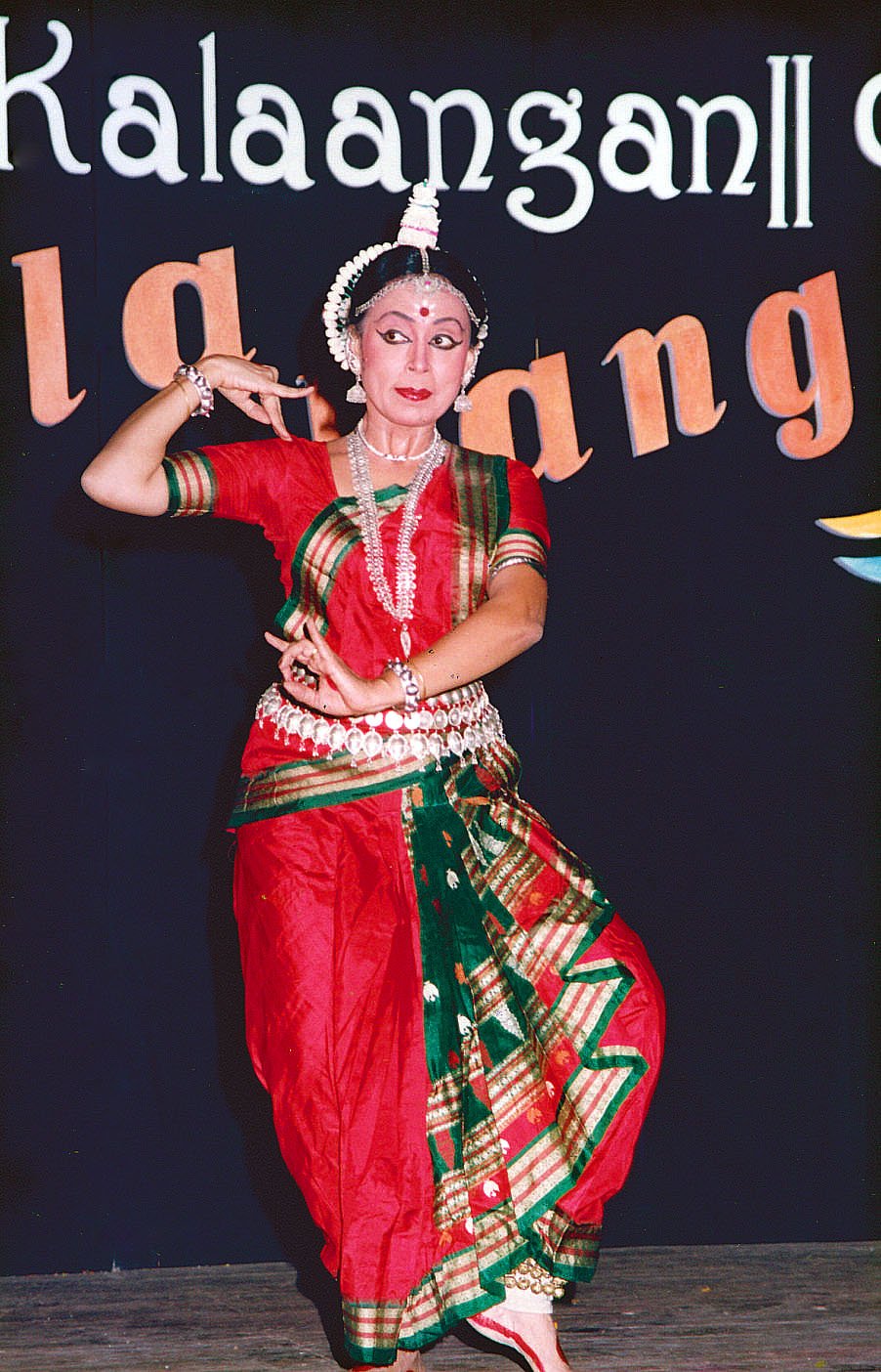 007_2001_Jhelam Paranjape_Odissi