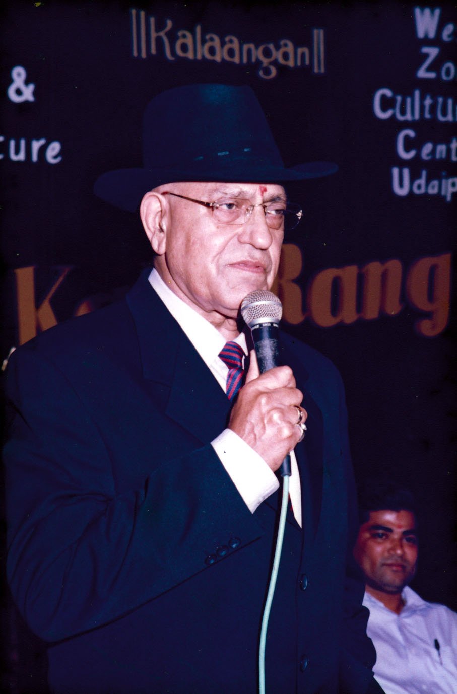 015_2003_amrish Puri -m Kalarang Chief Guest