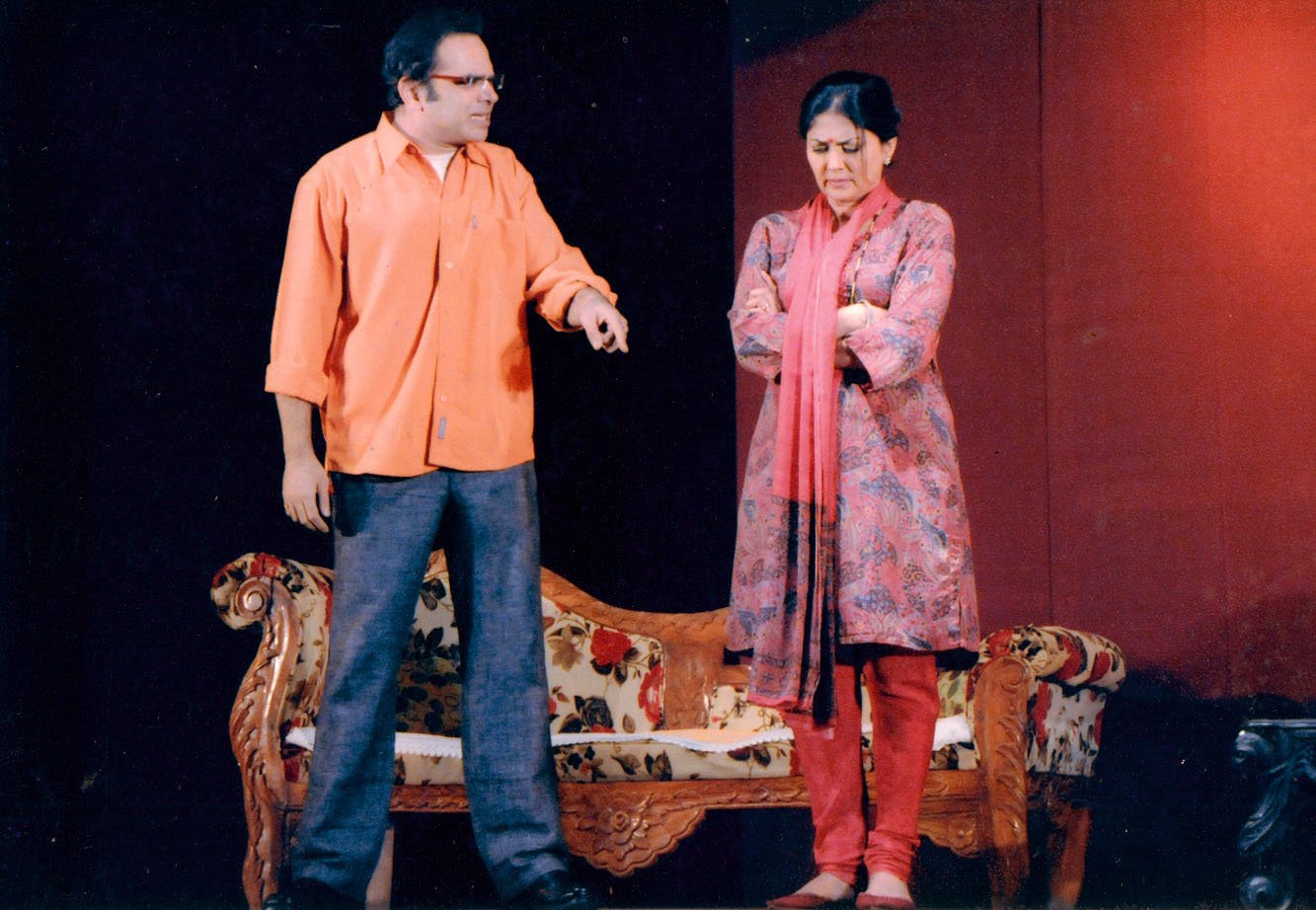 033_2010, kalarang_Harsh Chhaya and Lubna Salim_play_kachehe lamheby an essay mumbai